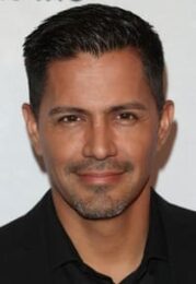 Jay Hernandez