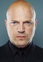 Michael Chiklis